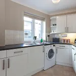 A Gem Nestled In The Heart Of Oxford With Parking!