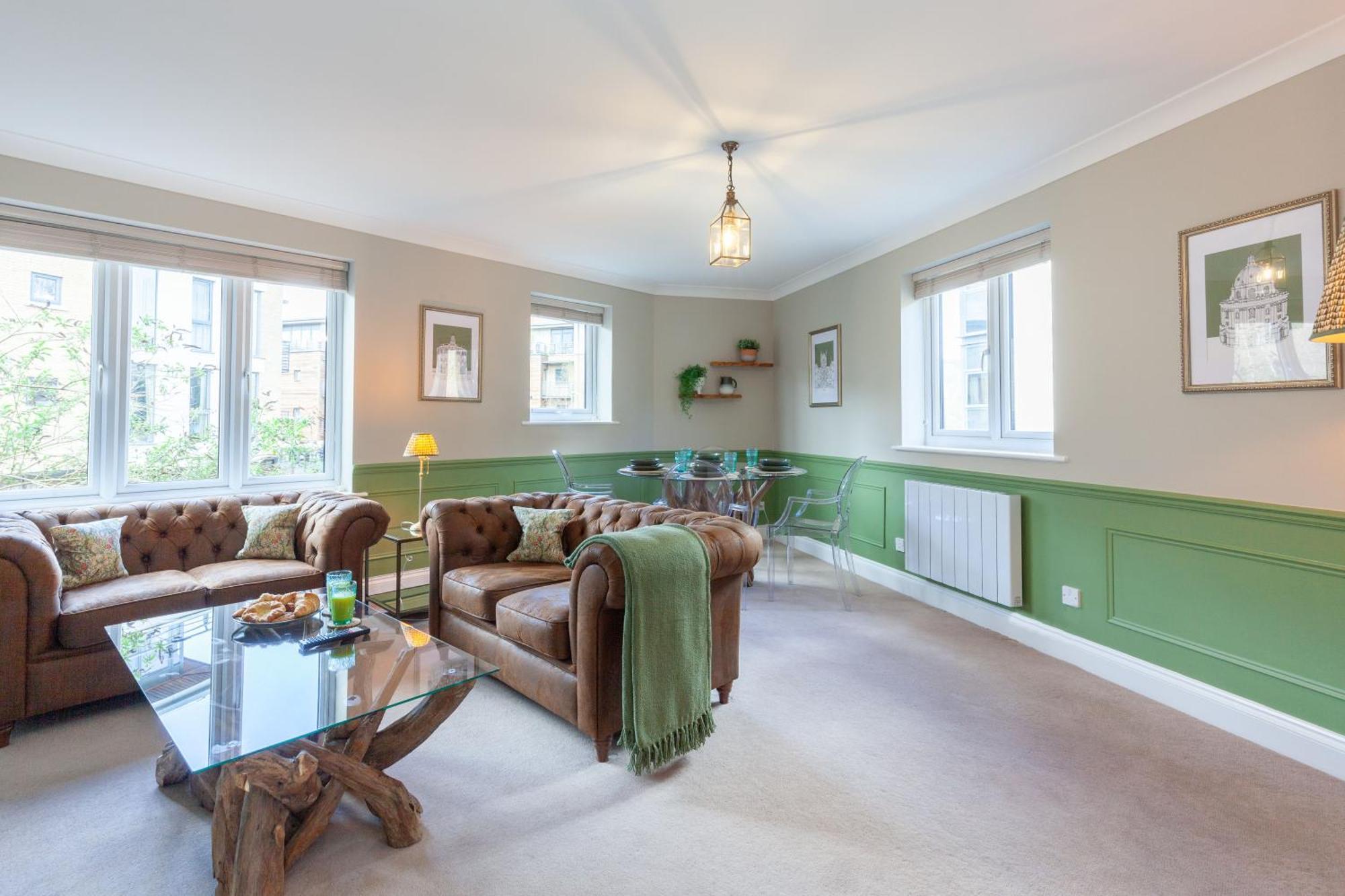 A Gem Nestled In The Heart Of With Parking! *