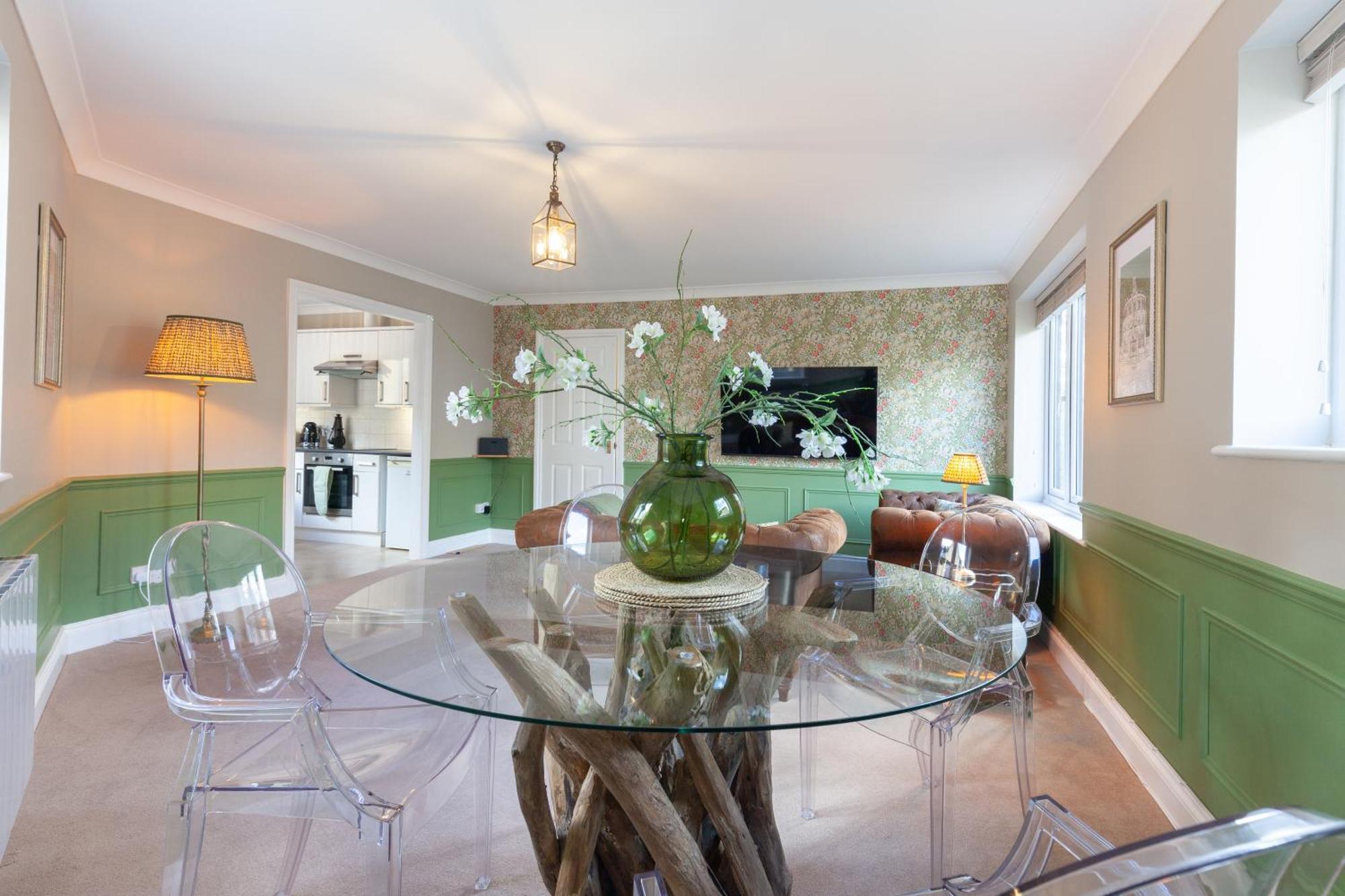 A Gem Nestled In The Heart Of With Parking! *